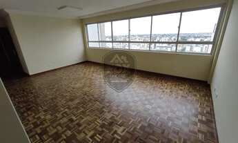 Imagem 2: Apartamento com 3 dormitórios para alugar, 117 m² - Água Verde - Curitiba/PR