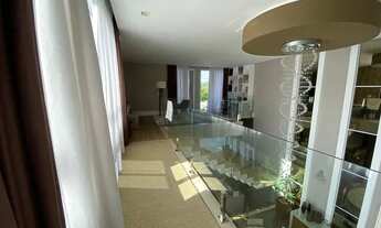 Imagem 2: Casa de condomínio sobrado para venda tem 400 metros quadrados com 5 quartos