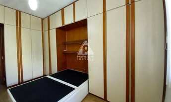 Imagem 7: Excelente apartamento de 02 quartos com varanda ampla, vista livre e sol da manhã