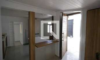 Imagem 3: Casa para Aluguel - Novo Mundo, 2 Quartos, 50 m2