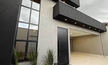 Imagem: Casa jardim Itália com piscina, moderna