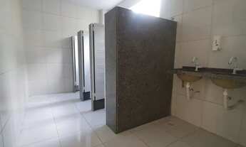 Imagem 2: Loja nova em galeria recém construída, primeira locação. Possui 25m² e WC em área comum. E