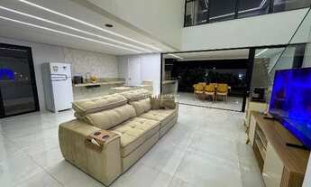 Imagem 2: Oportunidade Sobrado com 3 suítes plenas, incluindo uma master com varanda, + Home office