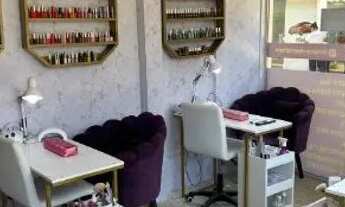 Imagem 2: Esmalteria toda completa!!