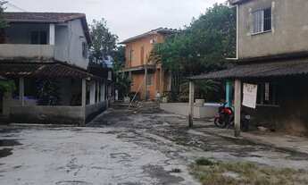 Imagem 5: Quintal 1.000m2 com Três casas