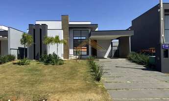 Imagem 3: Magnífico imóvel a venda no Ninho Verde 1, contendo 3 dormitórios e uma ampla área de laze