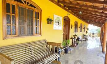 Imagem 7: Imóvel para venda tem 240 metros quadrados com 6 quartos em Centro - Cana Verde - MG