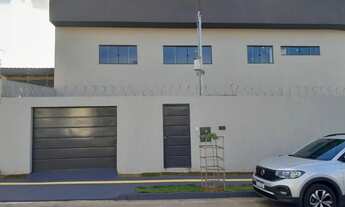 Imagem: SOBRADO 01, DE ALTO PADRÃO / 3 SUÍTES