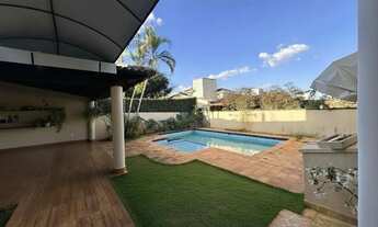 Imagem 2: Excelente sobrado com 282m² e 5 suítes no Portal 2