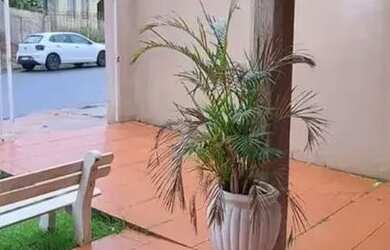 Imagem 5: Casa 3 dormitórios + Edícula Fundos - Aeroporto - Londrina