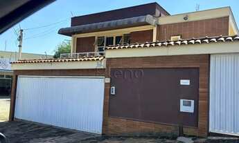 Imagem 2: Casa à venda em Salto, Vila Romão, com 3 quartos, com 194.02 m²