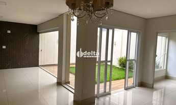 Imagem 3: Casa em condomínio com 03 suites disponível para locação no bairro Aclimação em Uberlândia