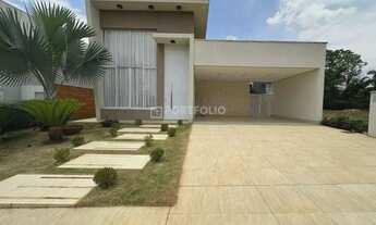 Imagem 3: Imóvel para venda tem 215 metros quadrados com 3 quartos em Fazenda Vau das Pombas - Goiân