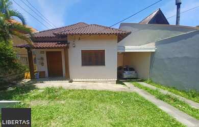Imagem 2: Casa 3 dormitórios à venda Medianeira Porto Alegre/RS