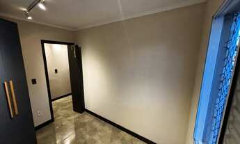 Imagem 3: Apartamento Semi mobiliado, com home office e vaga