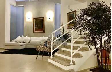 Imagem 2: Casa à venda e para alugar em Vinhedo, Cachoeira, com 3 suítes, com 320 m²