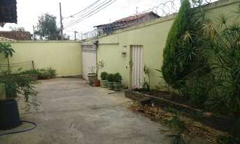 Imagem 2: BELO HORIZONTE - Casa Padrão - Parque Leblon