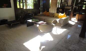 Imagem 6: Belíssima propriedade com nascente e lago