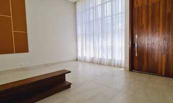 Imagem 7: Casa de condomínio para venda tem 275 metros quadrados com 3 quartos