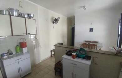 Imagem 2: Linda casa para quem gosta de espaço, com churrasqueira e piscina na Vila Caiçara em Praia