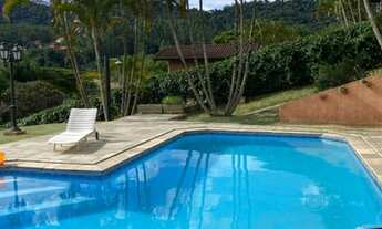 Imagem 5: Casa de condomínio para venda com lindíssimo paisagismo em local privilegiado!