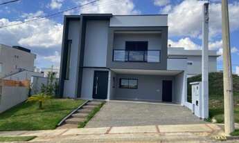 Imagem 2: Casa para venda possui 272 metros quadrados com 3 quartos