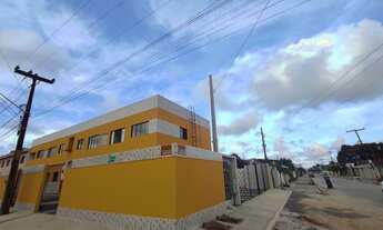 Imagem 1: APENAS 155 MIL! CASAS 03 QTS C/ VARANDA, BELO ACABAMENTO E ÔNIBUS NA PORTA!!