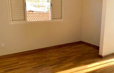 Imagem 4: Sobrado para venda tem 315 metros quadrados com 4 quartos em Jardim Amália - Bauru - SP