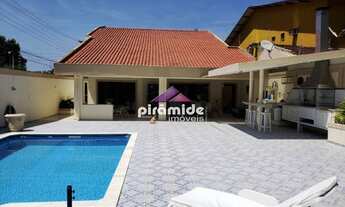 Imagem 2: Casa para venda possui 480 metros quadrados com 3 quartos em Sumaré - Caraguatatuba - SP