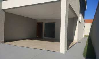 Imagem 2: Sobrado para venda possui 175 metros quadrados com 3 quartos em Jardim Atlântico - Goiânia
