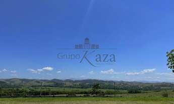 Imagem 1: Lindo lote no Condomínio Residencial Alphaville II - 515 m²