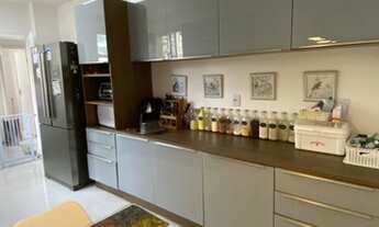 Imagem 5: Apartamento com 170m² todo reformado, 4 quartos, 1 suíte na Praia do Canto