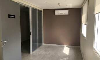 Imagem 2: Sala comercial com 3 vagas de garagem, excelente localização