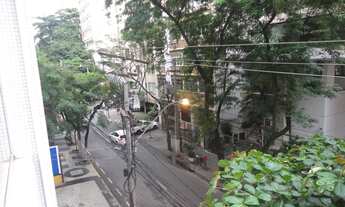 Imagem 7: Ótimo apartamento de frente com 2 vagas de garagem e localização privilegiada! Composto po