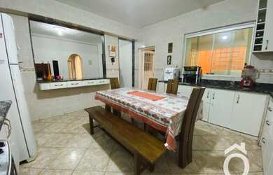 Imagem 6: Casa com 4 Quartos à venda, 400 m² por R$ 800.000 - Céu Azul - Belo Horizonte/MG