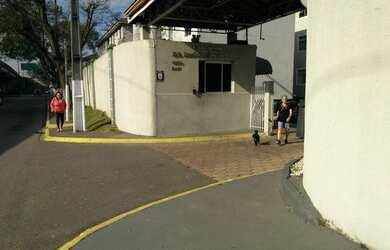 Imagem 2: Apartamento para venda possui 46 metros quadrados com 3 quartos em Uberaba - Curitiba - PR