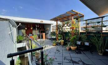 Imagem 2: Sobrado para venda com 200 metros quadrados com 2 quartos em Jardim Luiza - Jacareí - SP