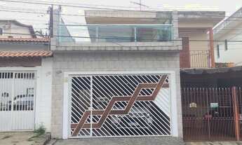 Imagem 2: Sobrado para venda tem 240 metros quadrados com 3 quartos