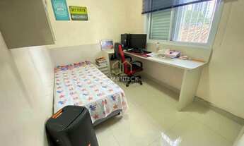 Imagem 5: Sobrado para venda tem 230 metros quadrados com 3 quartos em Guilhermina - Praia Grande