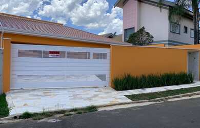 Imagem 7: Casa de condomínio para venda tem 299 metros quadrados com 4 quartos