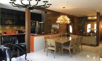 Imagem: Maravilhosa com muita segurança!!