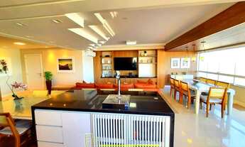 Imagem 1: Belíssimo apto, 196,00m² privativos, mobiliado e decorado, na Beira Mar de Tramandaí. R$-1