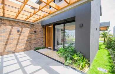 Imagem 5: Sobrado beira lago, mobiliado e decorado à venda no Condomínio Riviera em Xangri-lá/RS