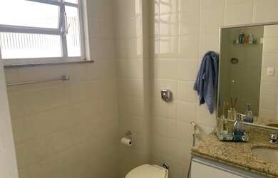 Imagem 4: Apartamento para venda possui 70 metros quadrados com 2 quartos em Copacabana - Rio de Jan