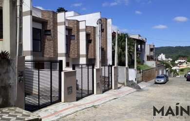 Imagem 2: Blumenau - Casa Padrão - Agua Verde