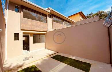 Imagem 2: Casa Duplex com área privativa a venda com 3 quartos e 106 metros quadrados no Santa Mônic