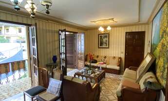 Imagem 3: Casa triplex a Venda no Centro de Nova Friburgo - RJ