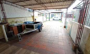 Imagem 2: Porto Alegre - Casa Padrão - Hípica