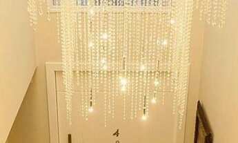 Imagem 4: Casa para aluguel e venda possui 500 metros quadrados com 5 quartos.