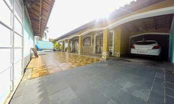 Imagem 2: MARAVILHOSA CASA À VENDA, 7 DORMITÓRIOS SENDO 3 SUÍTES, 7 VAGAS DE GARAGEM, JARDIM BRITÂNI